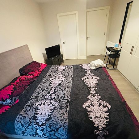 A Private Room,A Private Bathroom ダブリン エクステリア 写真