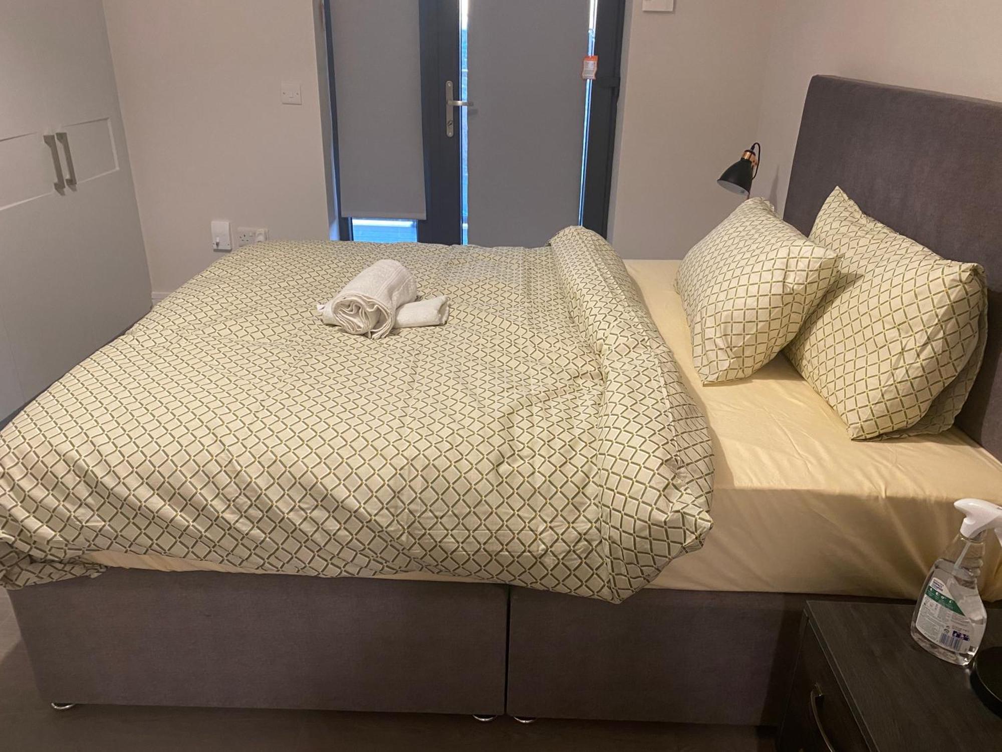 A Private Room,A Private Bathroom ダブリン エクステリア 写真